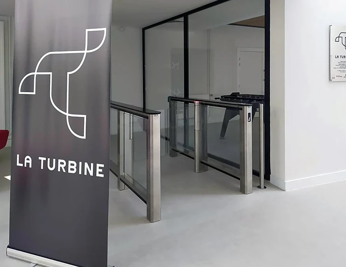 Скоростные проходы ST-01, офис La Turbine Cergy Pontoise , Франция 