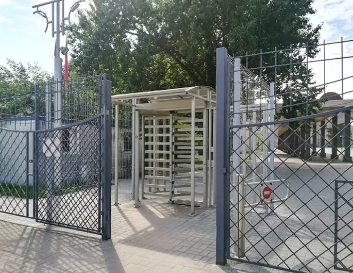 Полноростовый роторный турникет RTD-15, крыша RTC-15, калитка полноростовая WHD-15, автовокзал, Санкт-Петербург 
