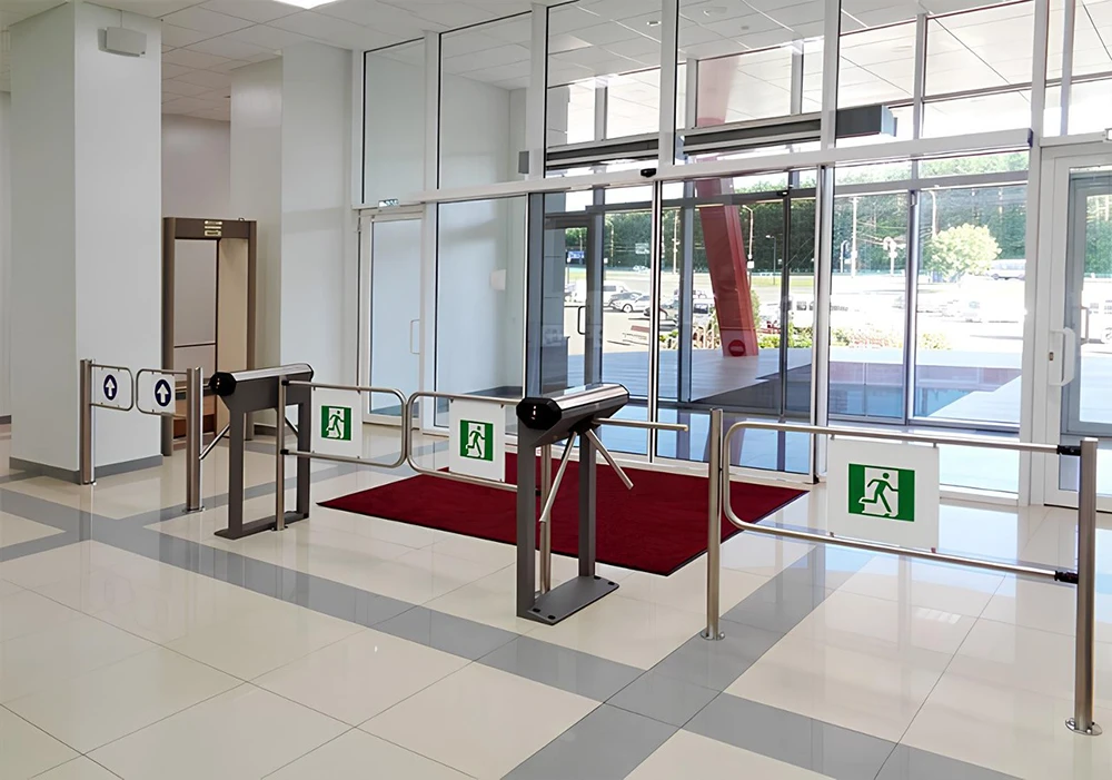 Как организовать эвакуационный выход