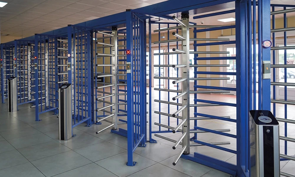 Полноростовые турникеты PERCo, складской комплекс маркетплейса OZON, Московская область