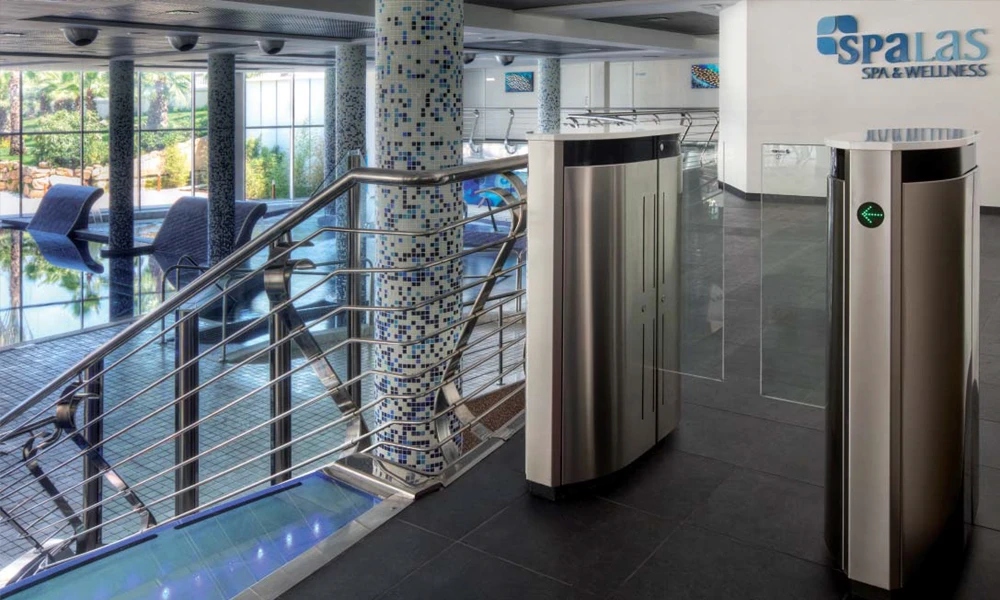 Cкоростные проходы Express Gate в спа-центре Spalas
